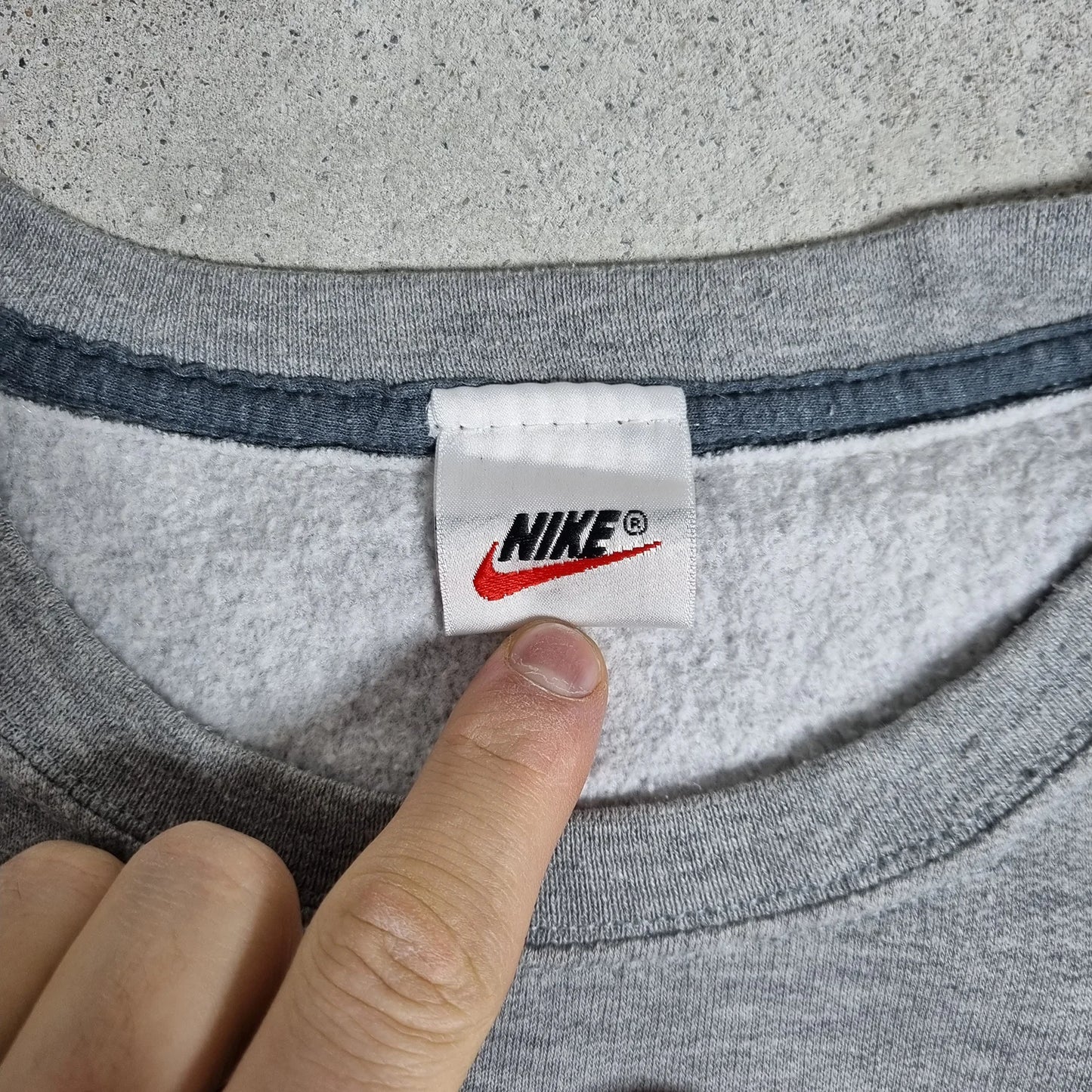 90s Nike Sweatshirt Colorblock Logo Grey / Black / Yellow (L)