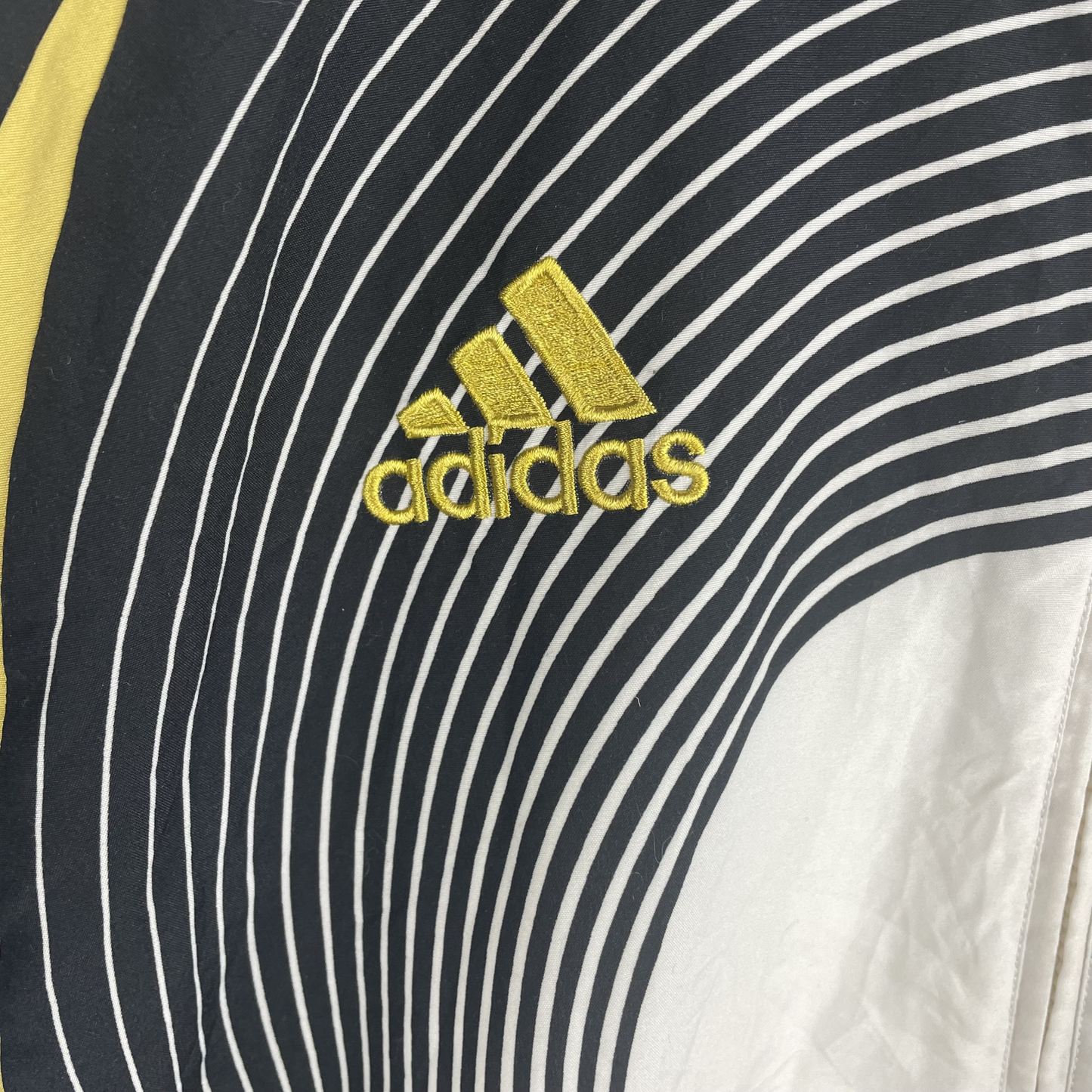 2000s Adidas WM 2006 Windbreaker Weiß/Schwarz/Gelb (M)