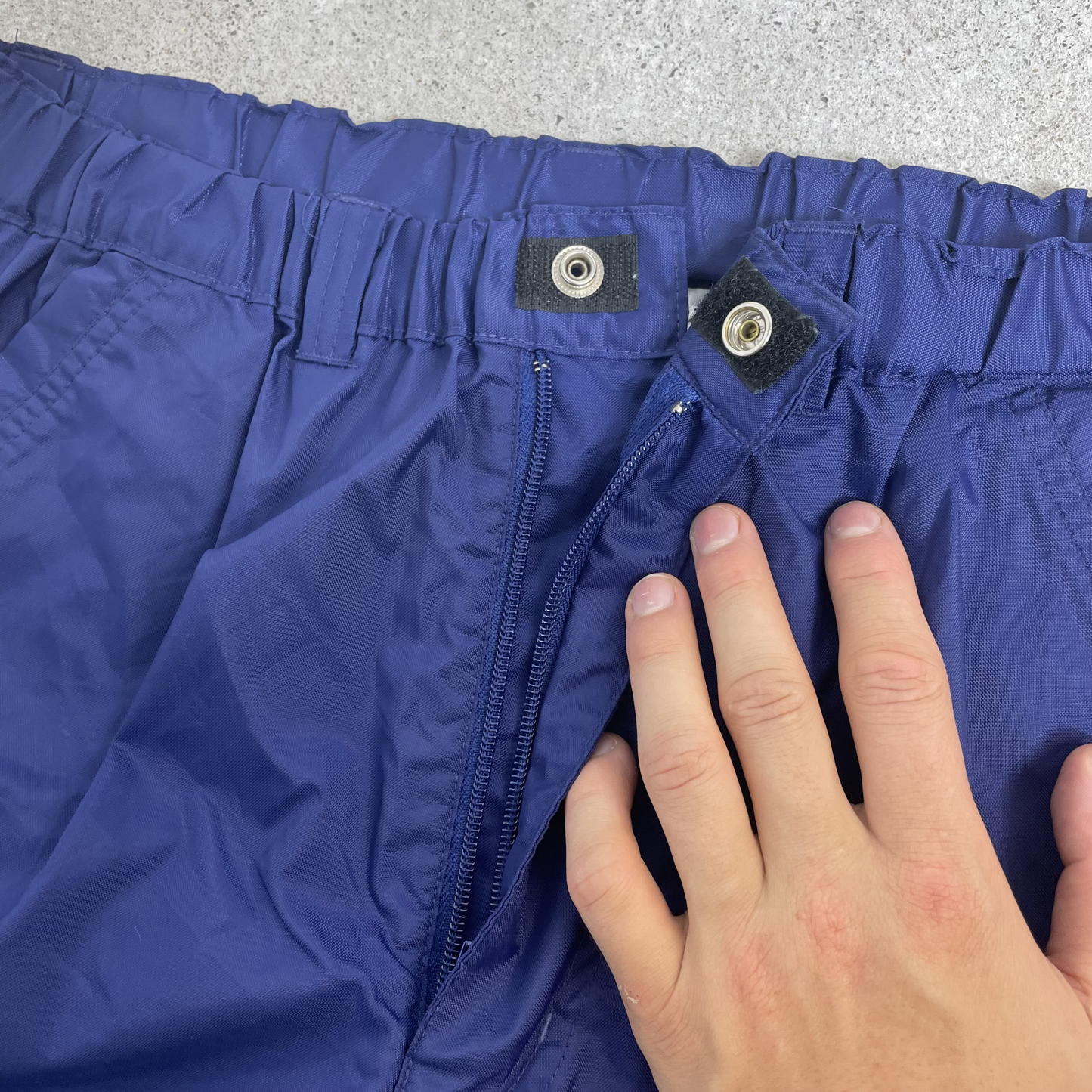 90s Nike Cargohose Blau mit hellblauen Streifen (L)