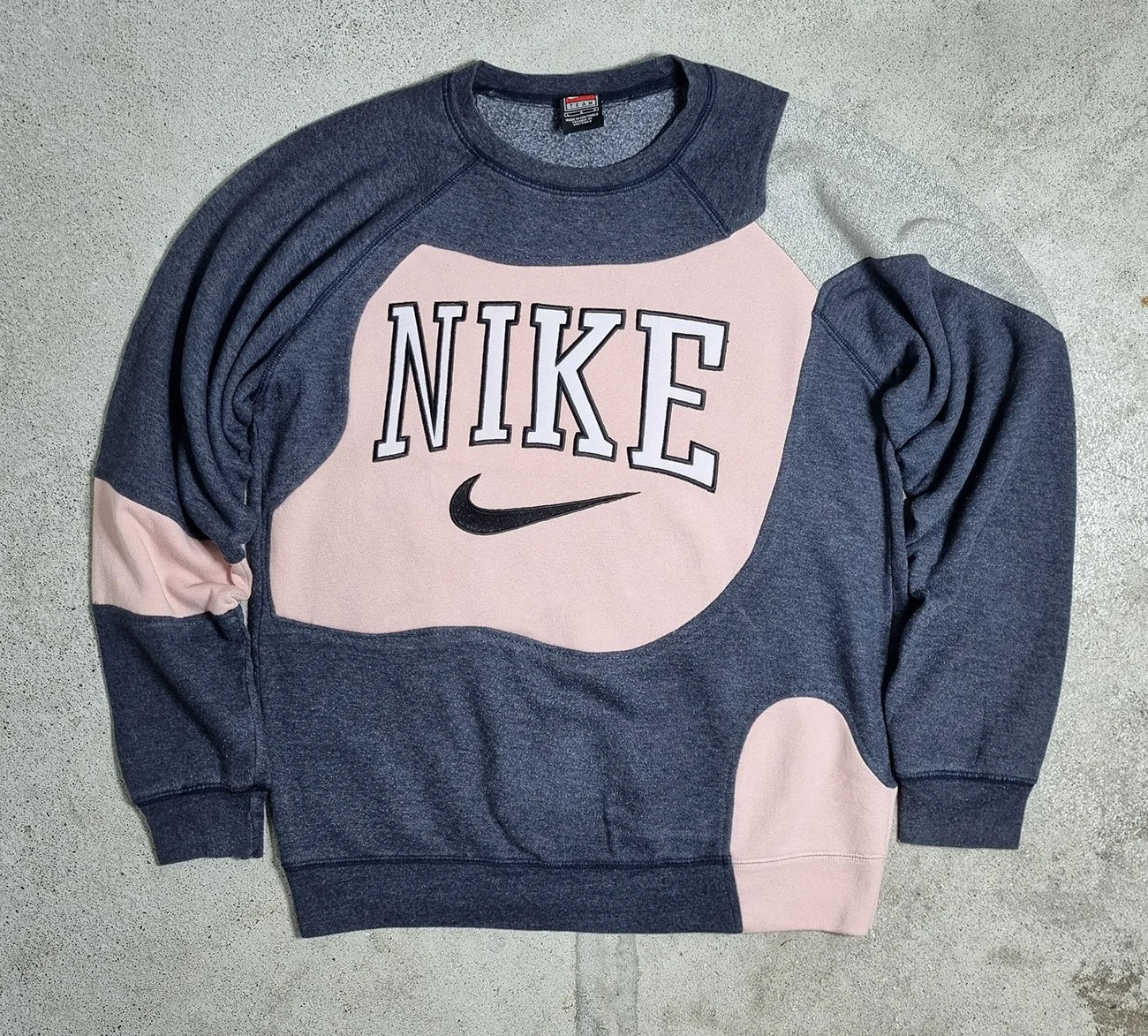 90s Nike Team Colorblock Sweatshirt Navy Pink Grey (L)