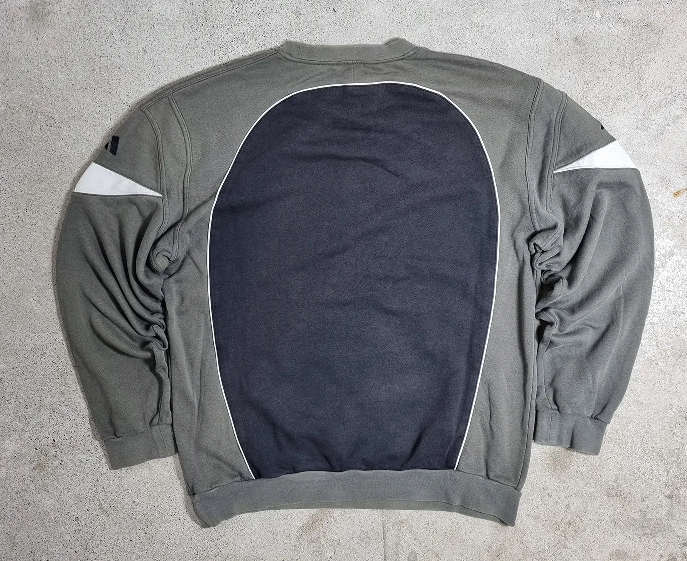 90s adidas Crewneck Sweatshirt Grey Navy 3-Stripes (XL)