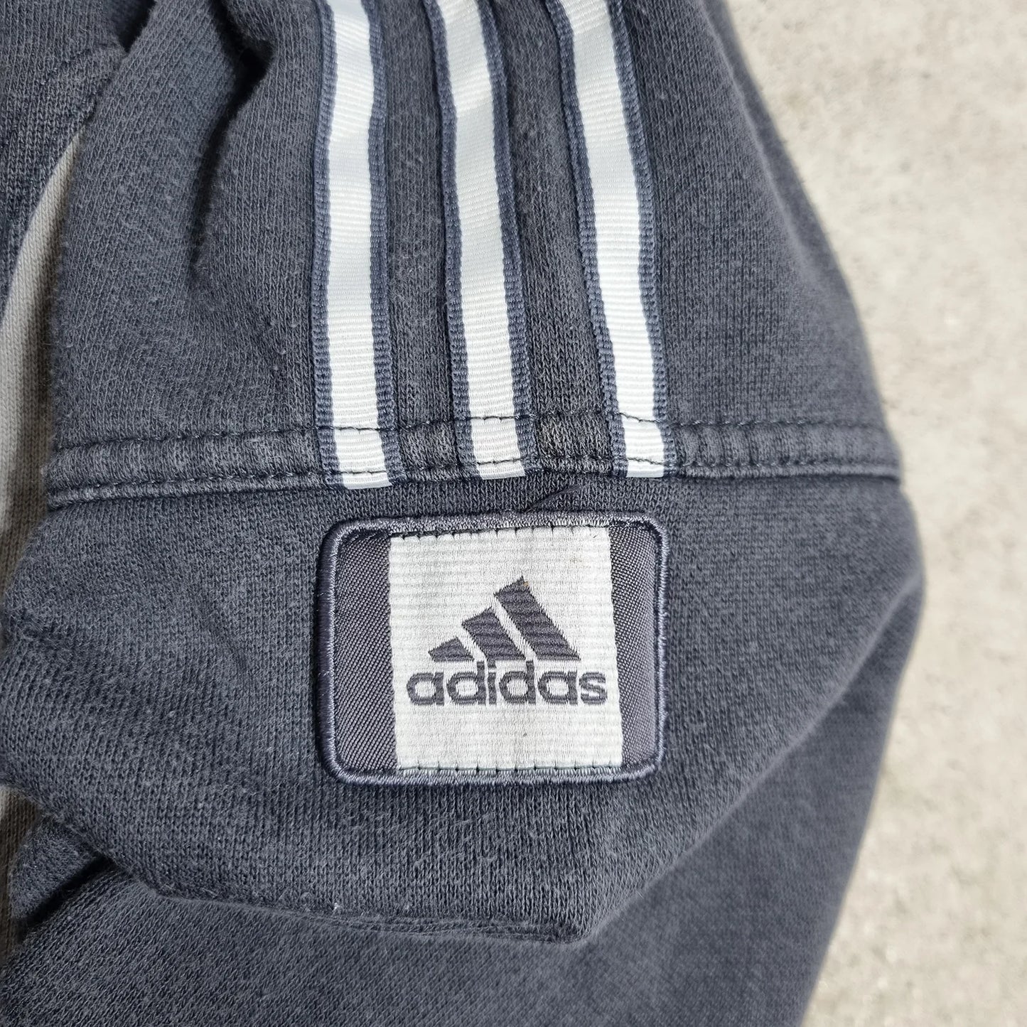 00s adidas Grey Two-Tone 3-Stripes Crewneck Sweatshirt (XL)