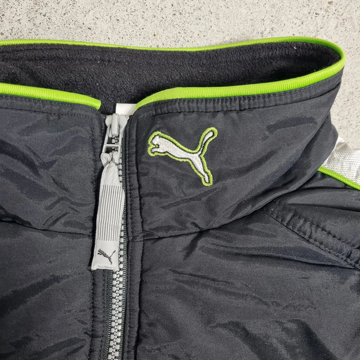 PUMA Cellerator Puffer Jacket Dark Grey / Neon Green – Vintage 2000s Sports Winter Jacket