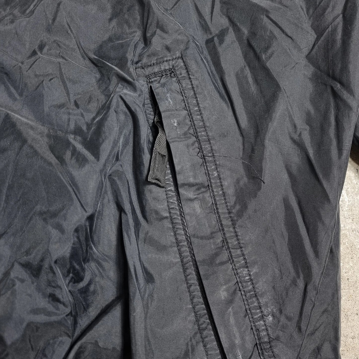 Nike Reflective Swoosh Windrunner – Vintage 2000s Navy Windbreaker Jacket