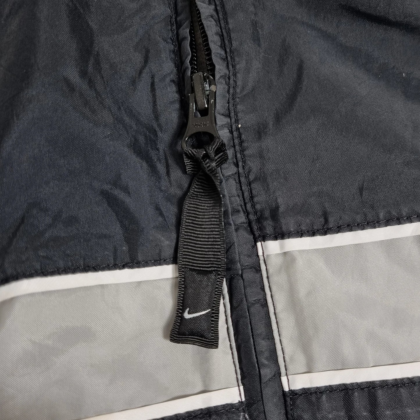 Nike Reflective Swoosh Windrunner – Vintage 2000s Navy Windbreaker Jacket