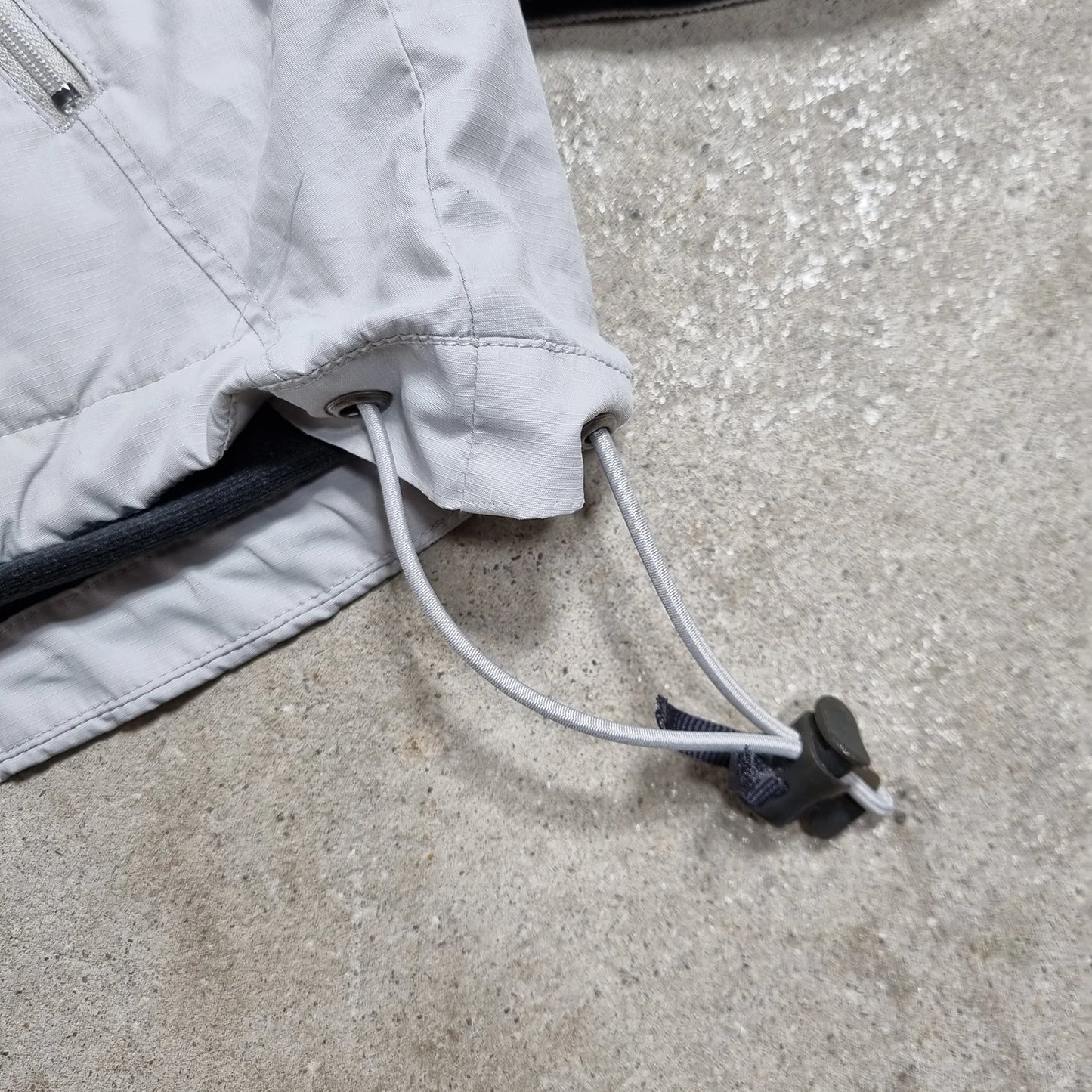 Nike ACG Windbreaker – Vintage 2000s Grey Outdoor Jacket NikeFIT