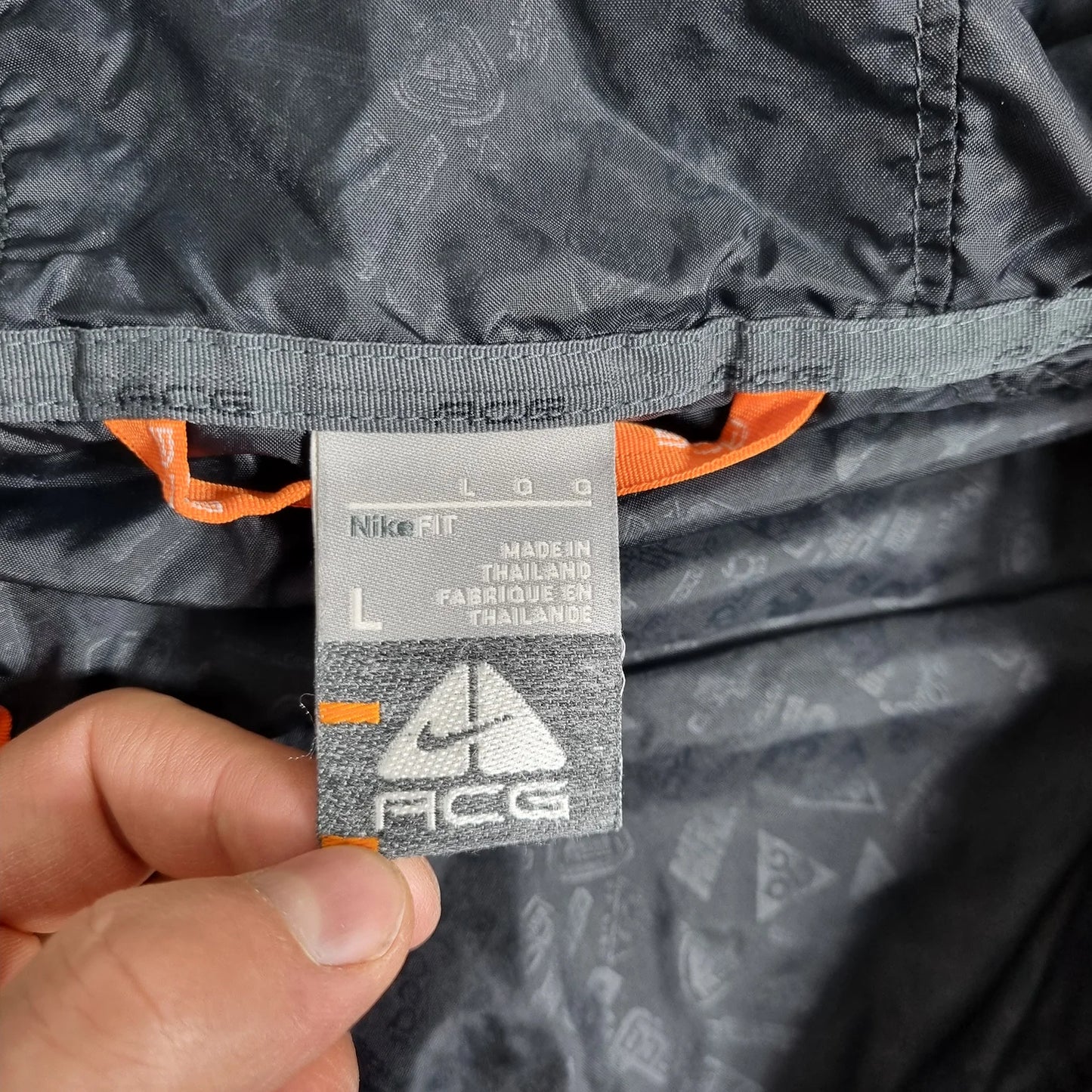 Nike ACG Windbreaker – Vintage 2000s Grey Outdoor Jacket NikeFIT