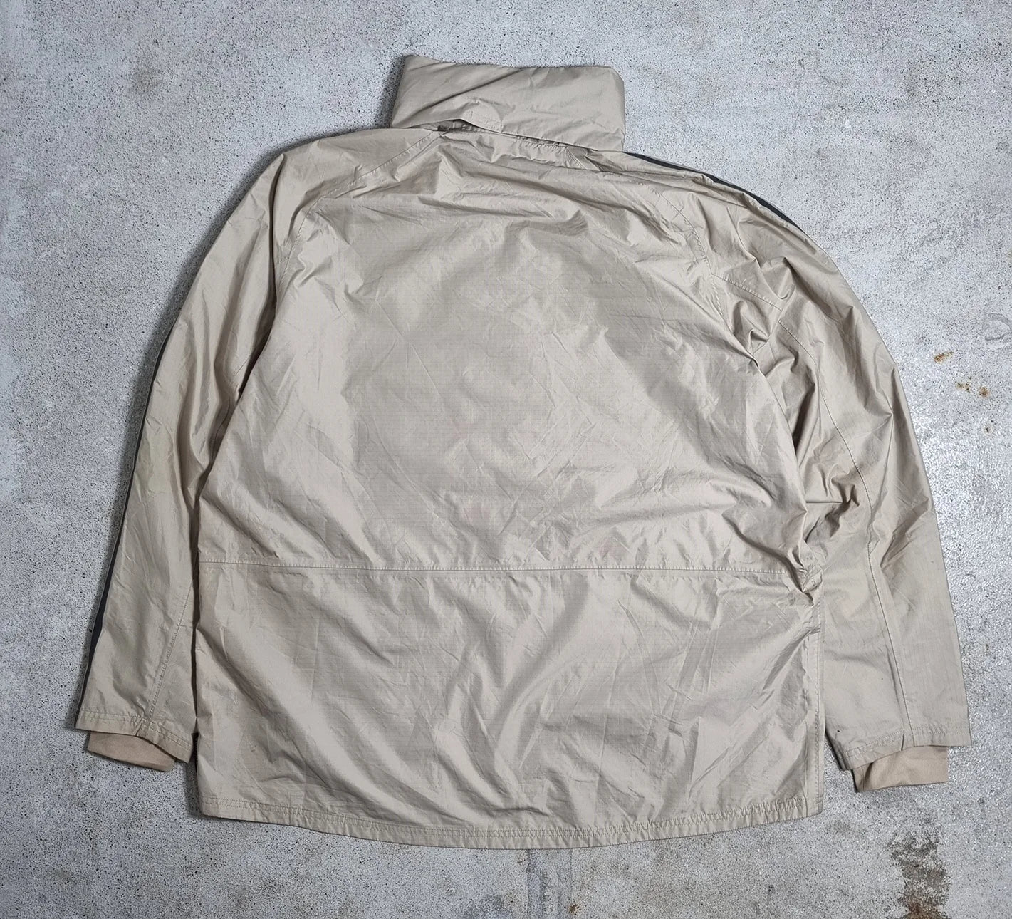 Adidas Ajax Amsterdam Windbreaker Beige – Climastorm 3-Stripes Jacket 2XL