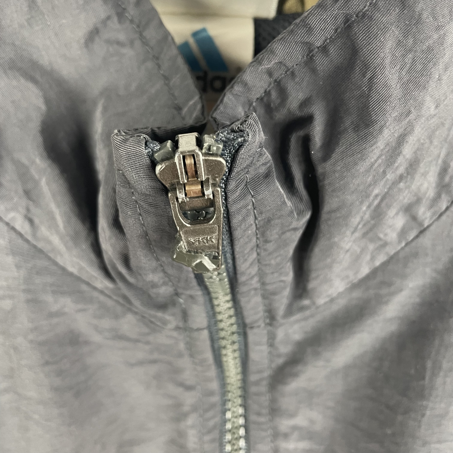 2000s Adidas Utility-Jacke Schwarz/Olive (M)