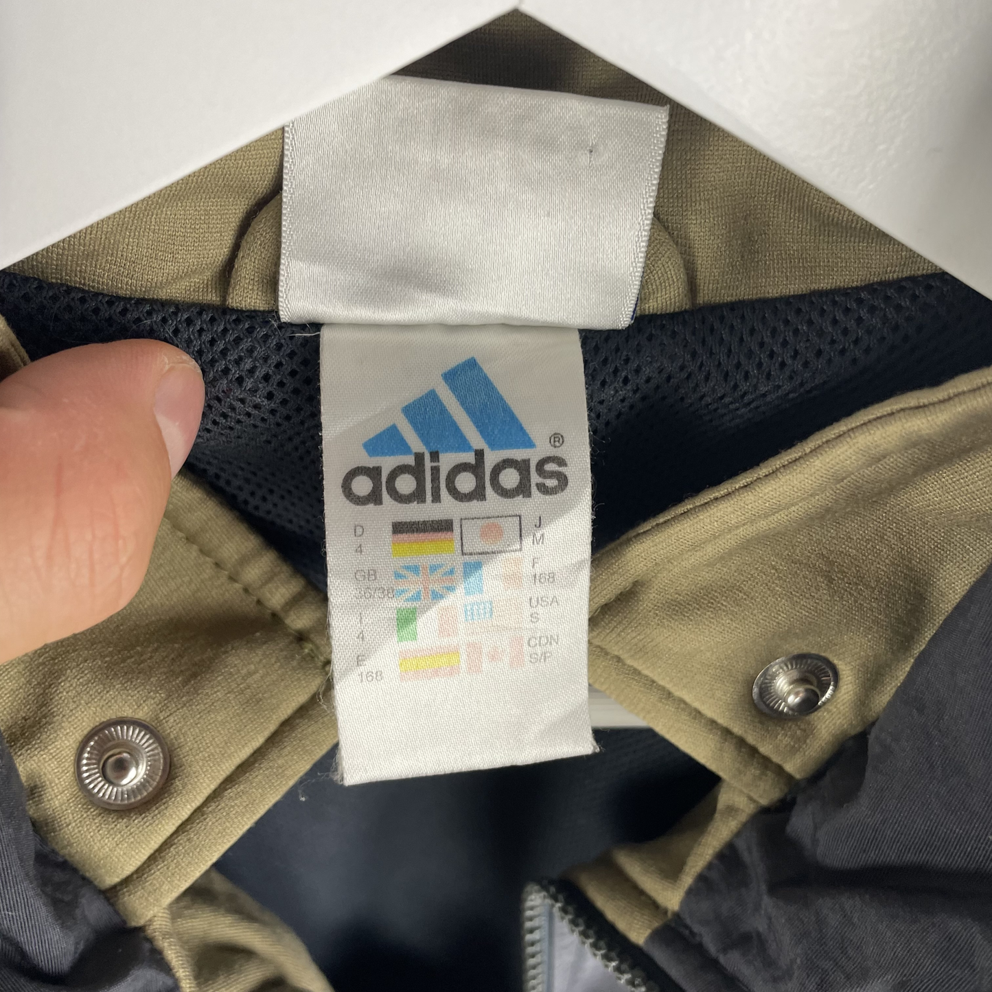 2000s Adidas Utility-Jacke Schwarz/Olive (M)