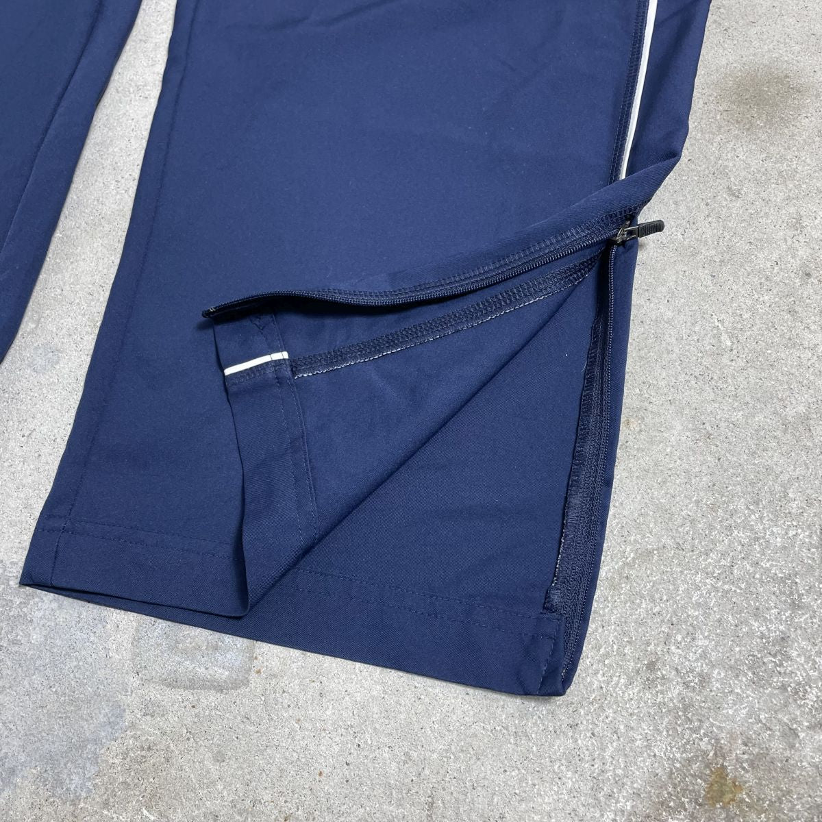 Nike Detroit Titans Teamhose Navy (L)