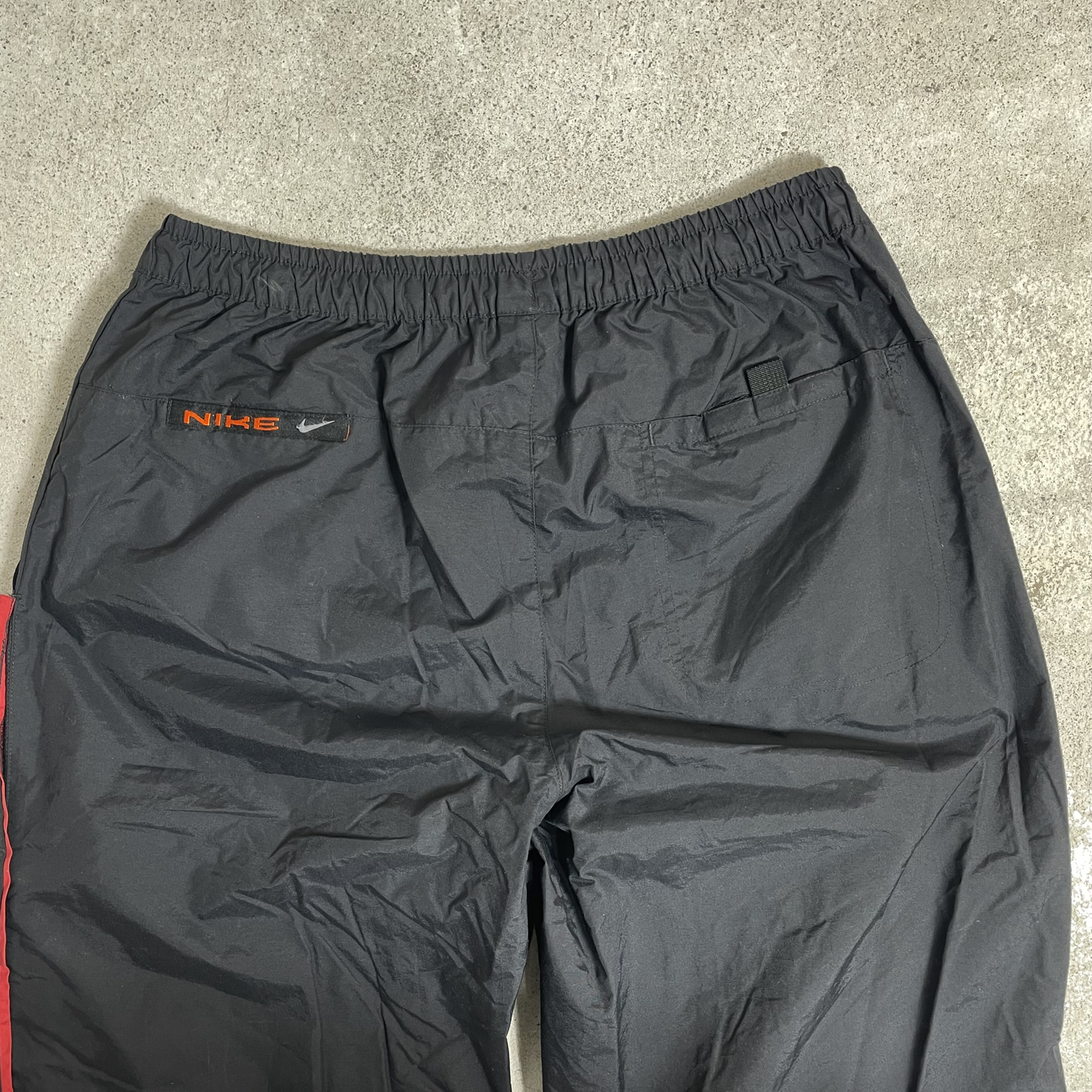 2000s Nike Track Pants Schwarz/Rot (L)